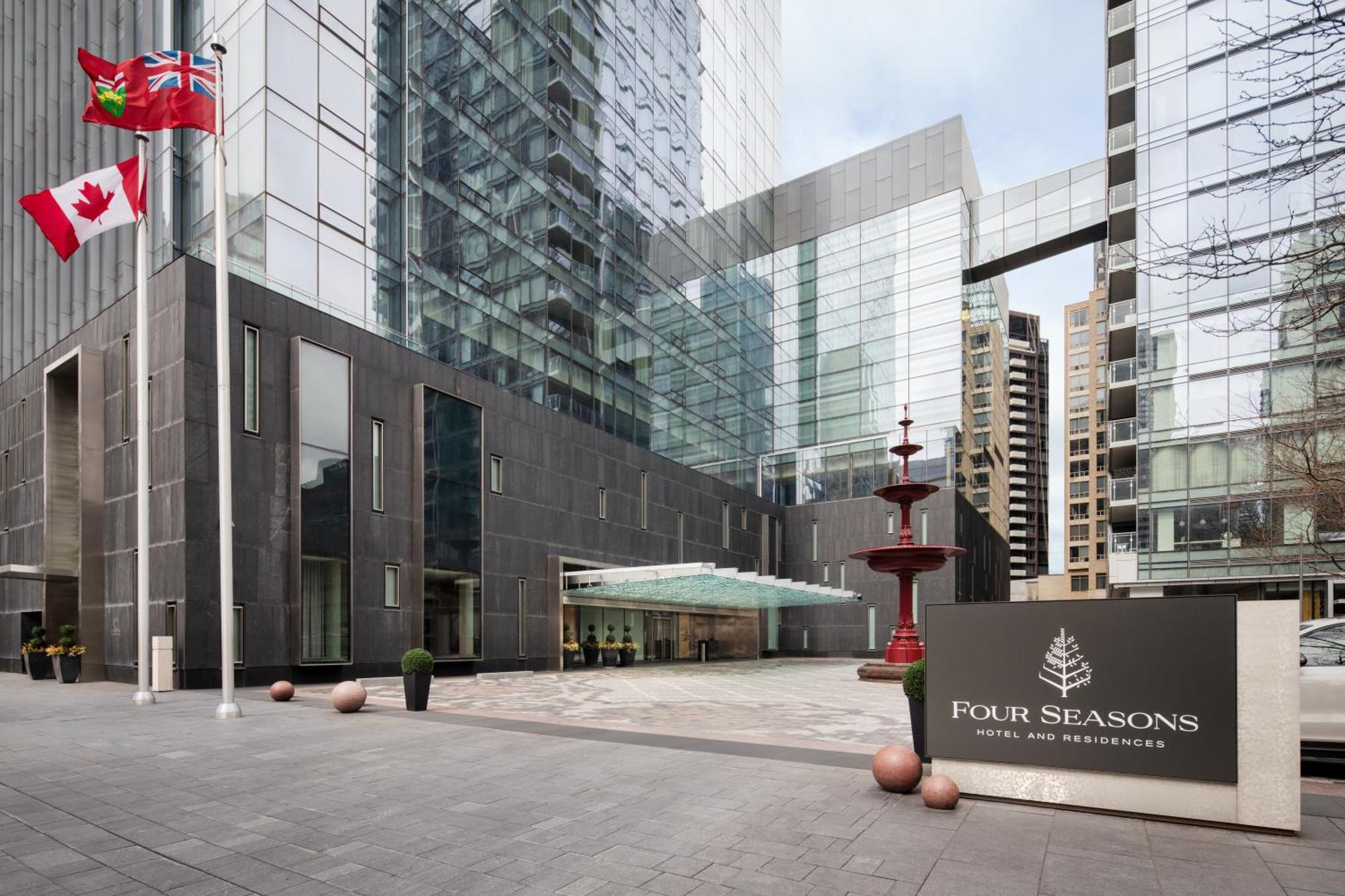 Four Seasons Hotel Toronto Bagian luar foto